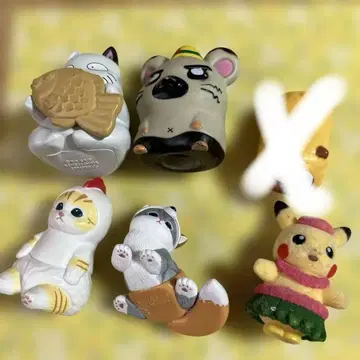 다양한 캐릭터 피규어