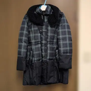 VIVIEN SPORTS 의 멋진 코트