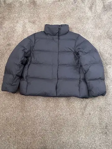 UNIQLO 파우더 소프트 다운 자켓 블랙 M