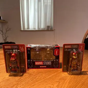 베어브릭 캡틴 마블 & 아이언 맨