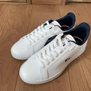 미사용 새상품 LACOSTE 화이트 스니커즈 여성용 23.0cm