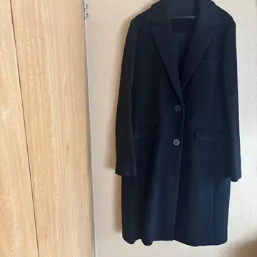 블랙 체스터 코트