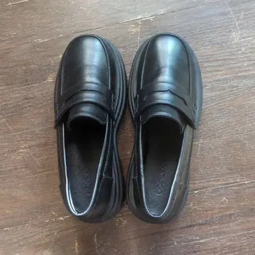 블랙 가죽 로퍼 통굽