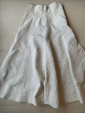 리랜드트루 플레어 스커트 하이웨스트