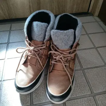 새상품급 소렐 스노우 부츠 23 cm