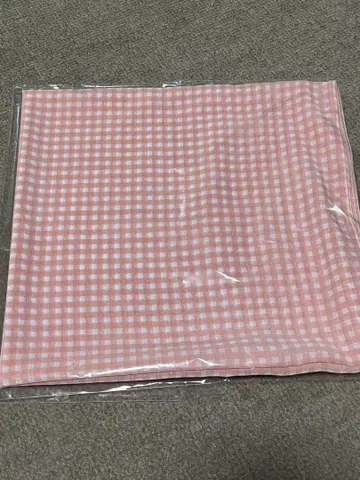 아틀리에 오마치 체크 무늬 스카프