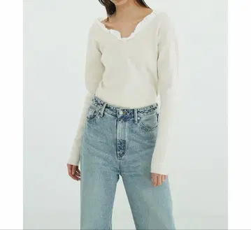 CLANE 프릴 V넥 니트 탑