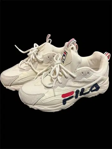 FILA 스니커즈