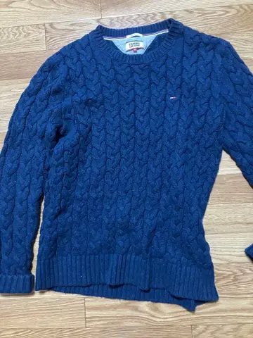 TOMMY JEANS 네이비 케이블 니트 M