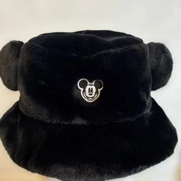 미키마우스 귀 달린 블랙 모자