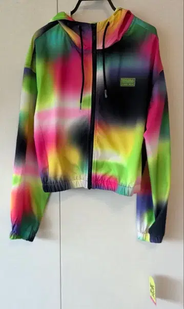 ZUMBA 컬러풀 후드 부착 자켓 XS