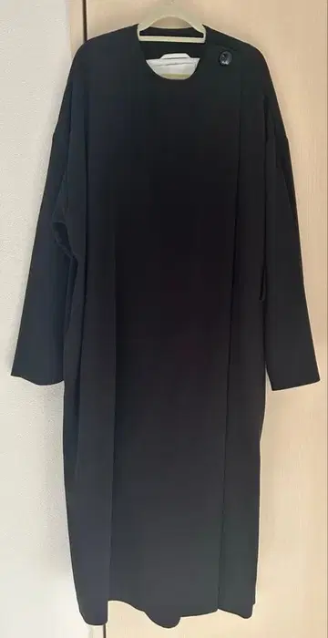 Carin Wester 카린 베스터 코트