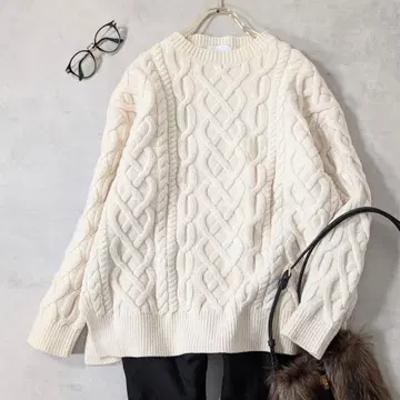 새상품급 유나이티드 애로우즈 케이블 크루넥 니트 ARROWS