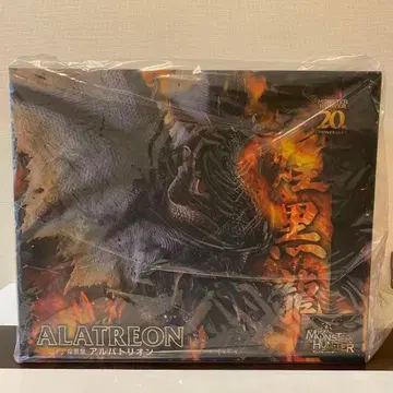 [ 미개봉 새상품 ] 알바트리온 몬스터 헌터 20주년 기념 피규어