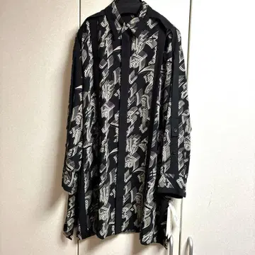 택 포함 미사용 새상품 히로코코시노 블랙과 화이트의 긴팔 셔츠 원피스