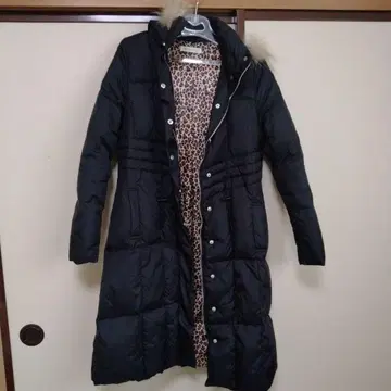 롱 다운 자켓 블랙 레오파드 무늬 안감