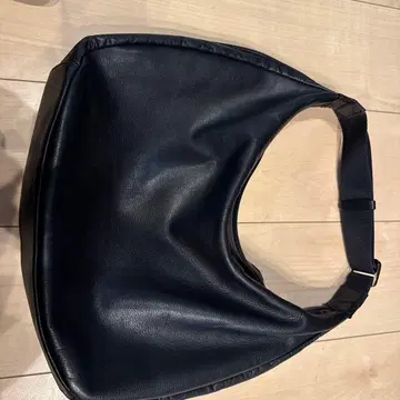 russet 러셋 소프트 가죽 라운드 빅 숄더백