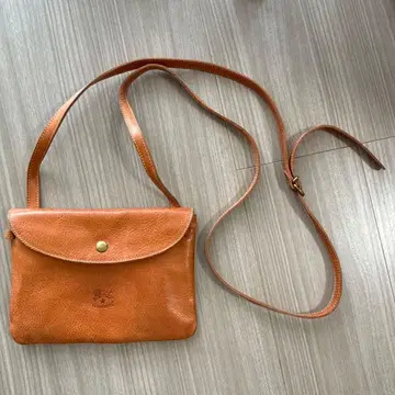 IL BISONTE 숄더백 브라운