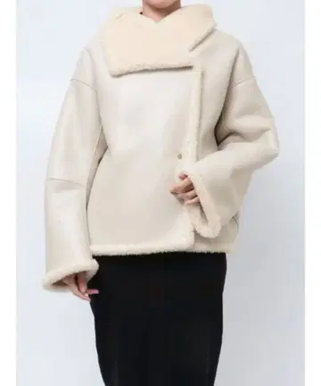 LAGUNAMOON 페이크 무스탕 스탠드 카라 코트