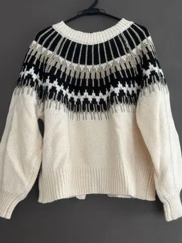 LOWRYS FARM 노르딕 무늬 스웨터