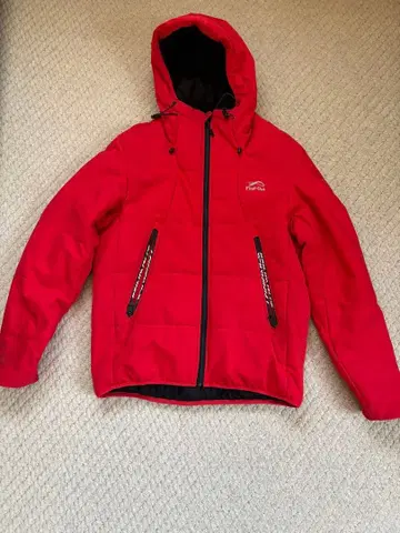 Find-Out 후드 부착 레드 다운 자켓