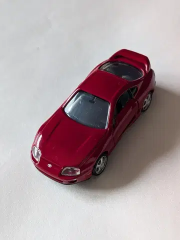 토미카 프리미엄 도요타 A80 수프라 빨간색