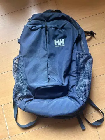 헬리 한센 네이비 백팩