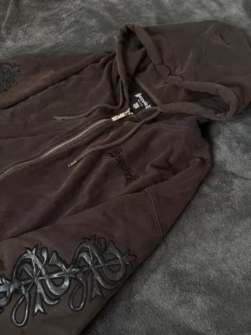 supplier 지퍼 후드티 소매 자수