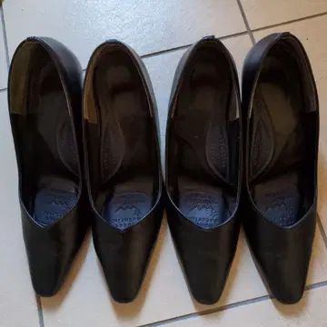 블랙 펌프스 23.5cm 2켤레