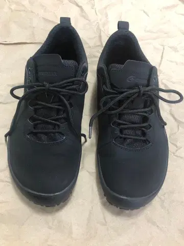 [ 중고품 ] TABIHIKE 블랙 24.5