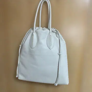 새상품급 애드카람 화이트 드로우 스트링 백