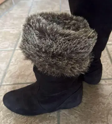 블랙 스웨이드 퍼 롱 부츠