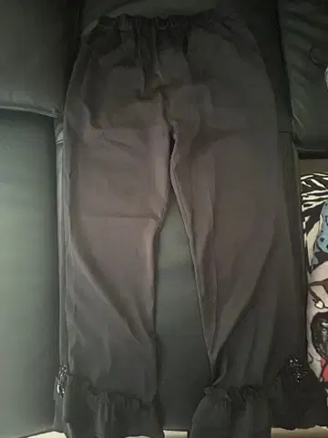 알베로베로 블랙 비즈 장식 프릴 팬츠