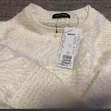 로트레아몽 페더얀 니트