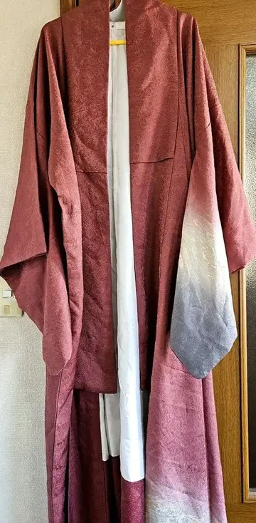 기모노 홍적 블랙 화이트