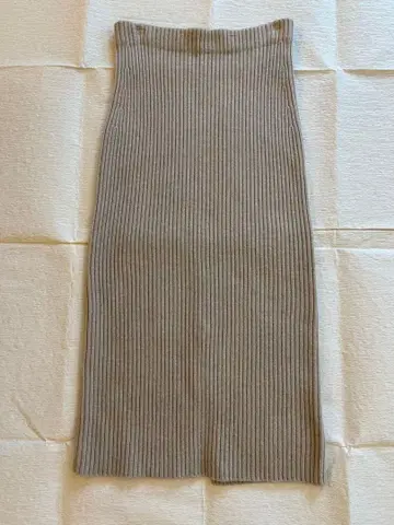 [새상품급] 23구 캐시미어 혼방 니트 스커트