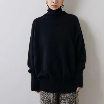 윔 가젯 라프라이트 터틀넥 풀오버 (블랙)