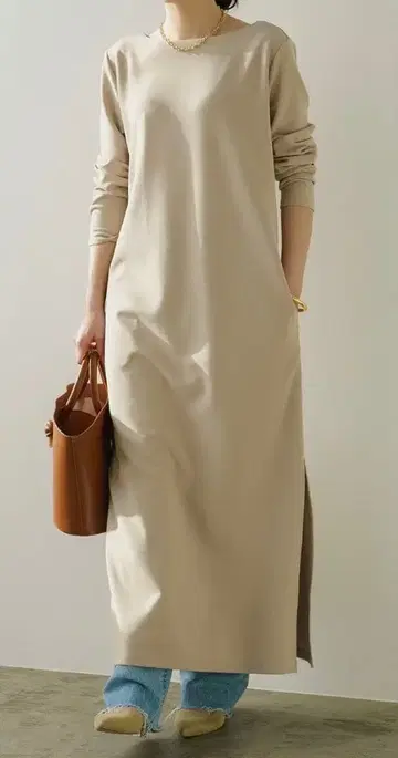 라운지 드레스 베이지 V넥 롱 원피스 사이즈 F