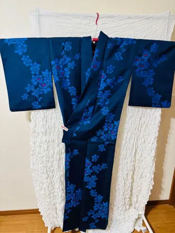 앤티크 울 네이비 꽃무늬