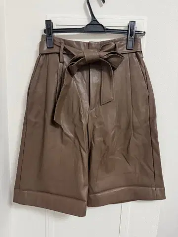 FRAY I.D 리본 포함 브라운 하프 팬츠 [ 새상품 ]