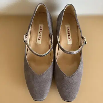 BARCLAY 마이라 스트랩 펌프스 22.5