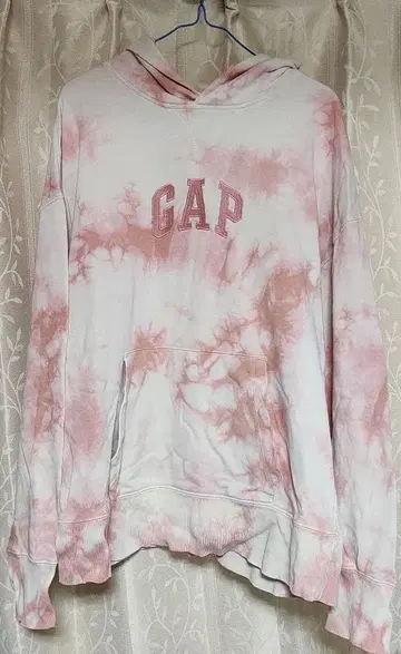 GAP 타이다이 후드티 자수 로고