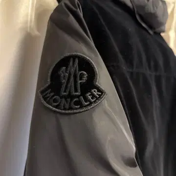 MONCLER 여성용 다운 자켓