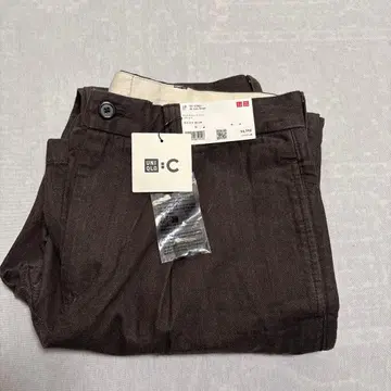 유니클로 C 턱 스트레이트 팬츠/데님 다크 브라운 82cm