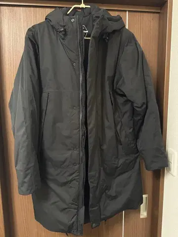 버즈 히트 스트레치 마쉬멜로우 에스키모 퍼프 코트