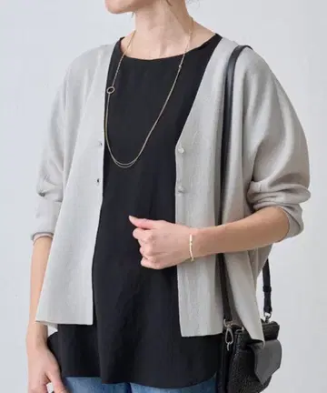 비어즐리 프론트 오픈 버튼 가디건