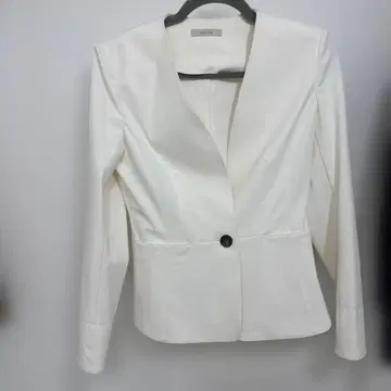 [새상품급] EPoca 화이트 노카라 자켓 40