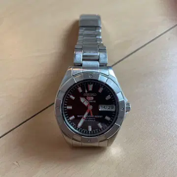 세이코 파이브 스포츠 남성용 워치 뒷면 투명