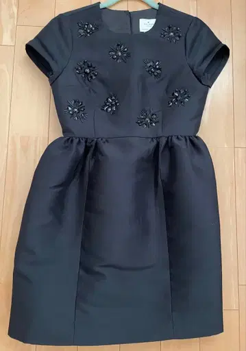 kate spade 블랙 비쥬 자수 원피스 사이즈 2
