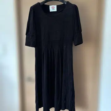 Toilette 블랙 티셔츠 원피스 반팔 미사용